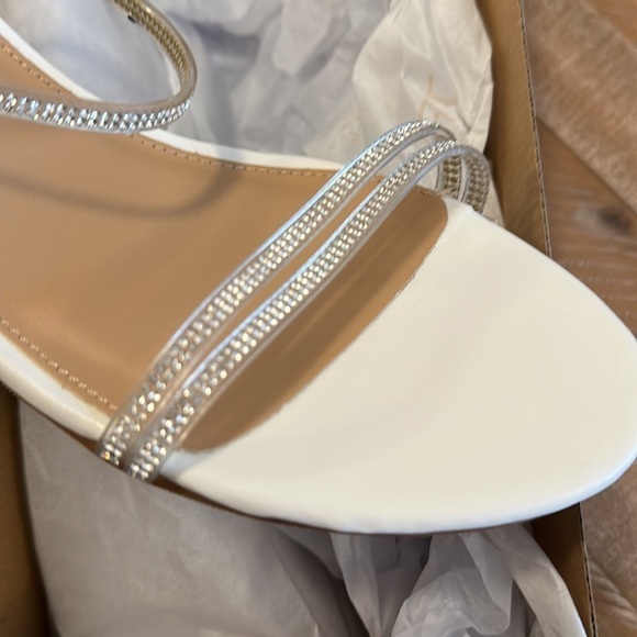NEW Just Fab Rhinestone Perrie Minimalist White Wedge Heel Slip-on Sandal - Picture 11 of 12
